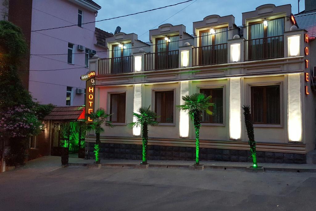 Danisimo Hotel Tbilisi Bagian luar foto