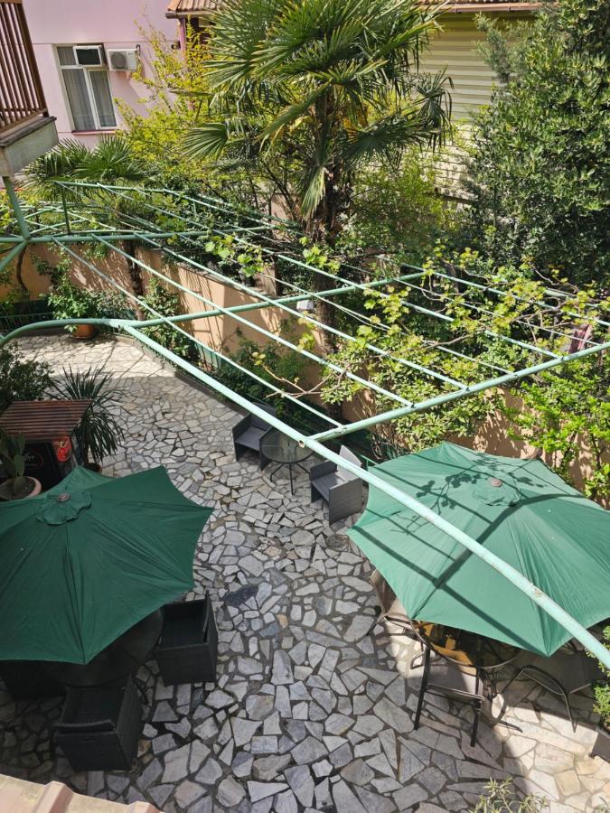 Danisimo Hotel Tbilisi Bagian luar foto