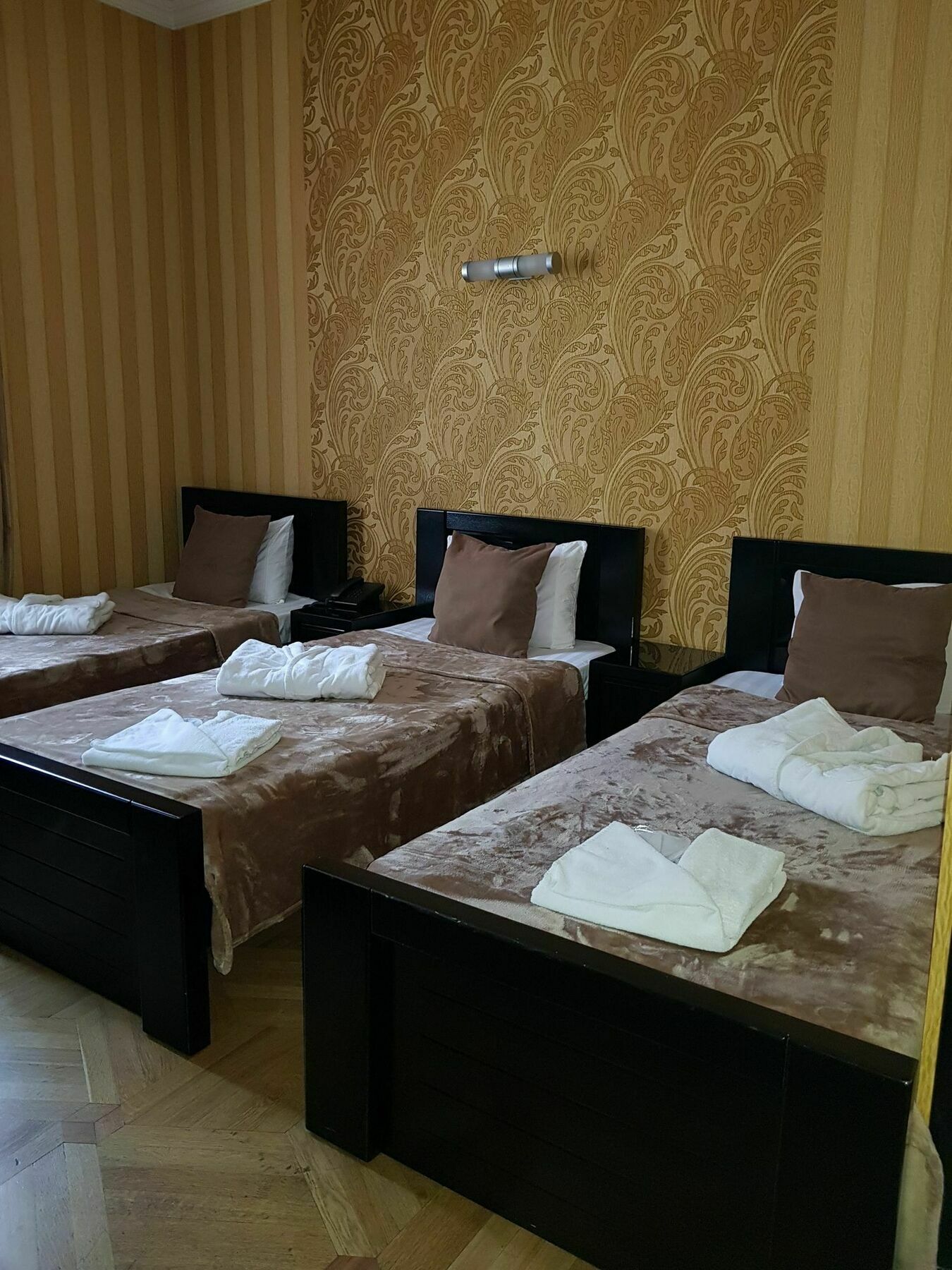 Danisimo Hotel Tbilisi Bagian luar foto