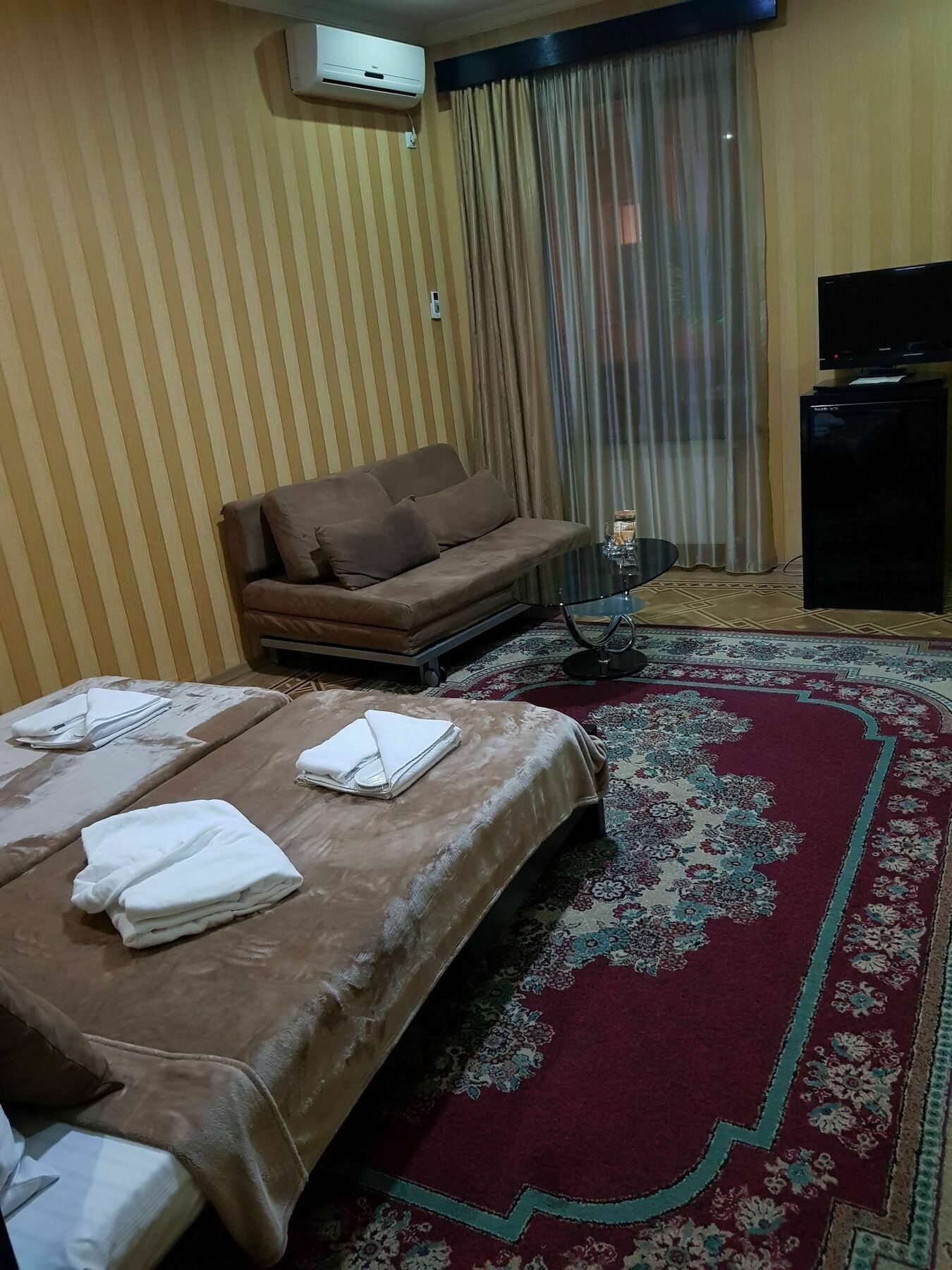 Danisimo Hotel Tbilisi Bagian luar foto